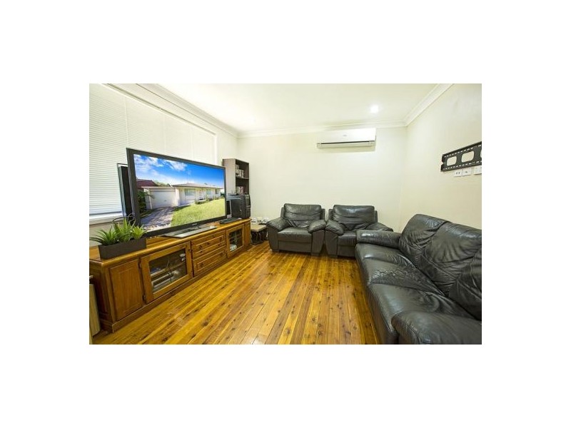 12 Hatchinson Crescent, Jamisontown NSW 2750
