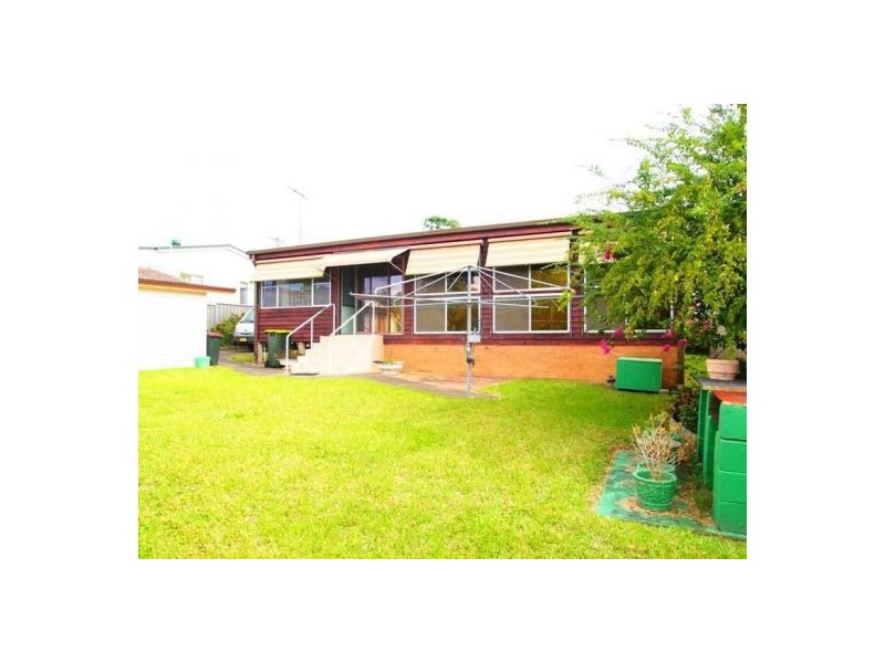 32 Second Street, Warragamba NSW 2752