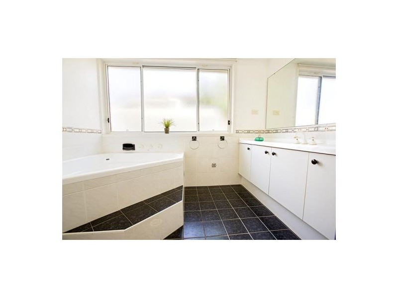 100 Andromeda Drive, Cranebrook NSW 2749