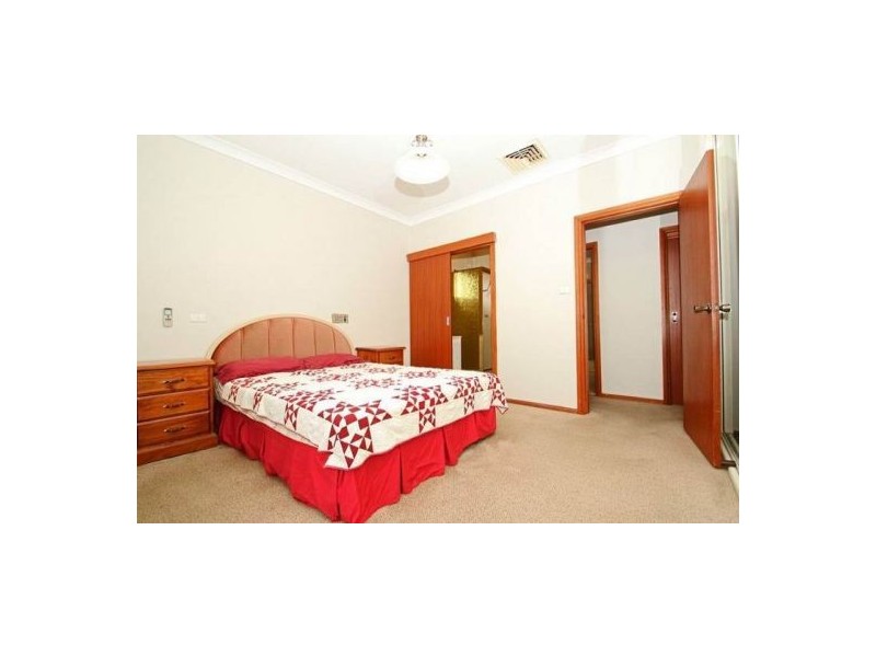 8 Grandis Place, Kingswood NSW 2747