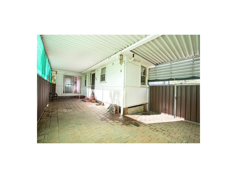 27 Butler Crescent, South Penrith NSW 2750