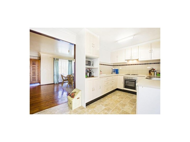 2 Shane Street, Colyton NSW 2760