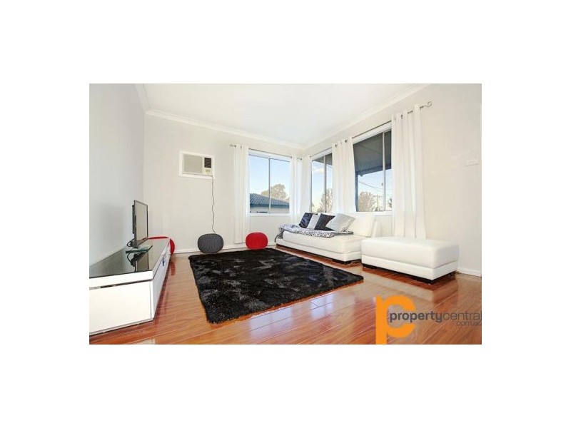 9 Dundee Street, Cambridge Park NSW 2747