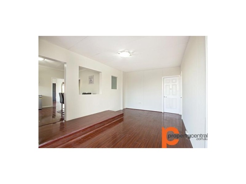 9 Dundee Street, Cambridge Park NSW 2747