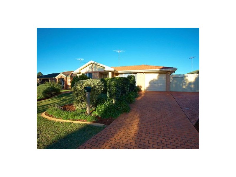 35 Ballybunnion Terrace, Glenmore Park NSW 2745