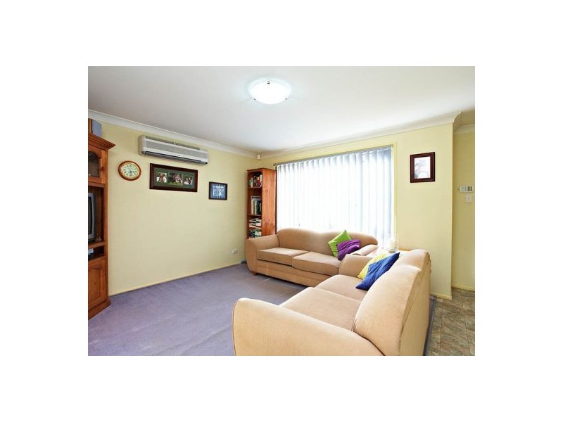 35 Ballybunnion Terrace, Glenmore Park NSW 2745