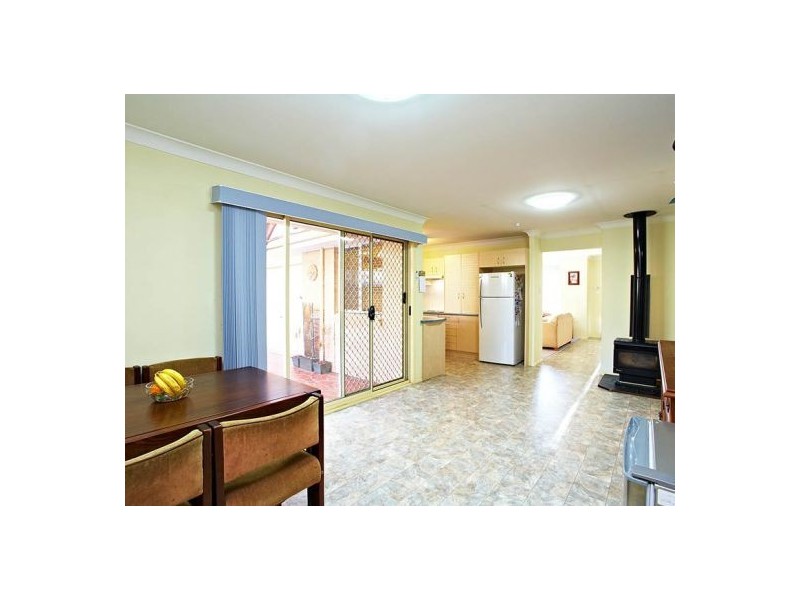 35 Ballybunnion Terrace, Glenmore Park NSW 2745