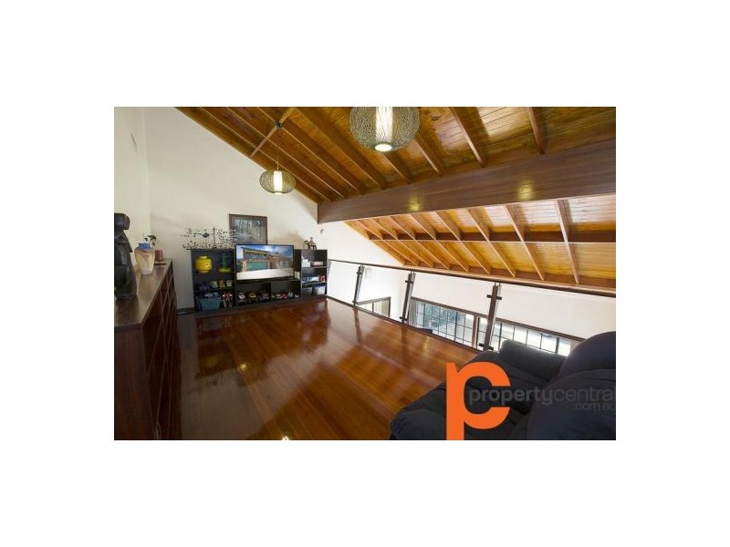 28 Falcon Crescent, Claremont Meadows NSW 2747