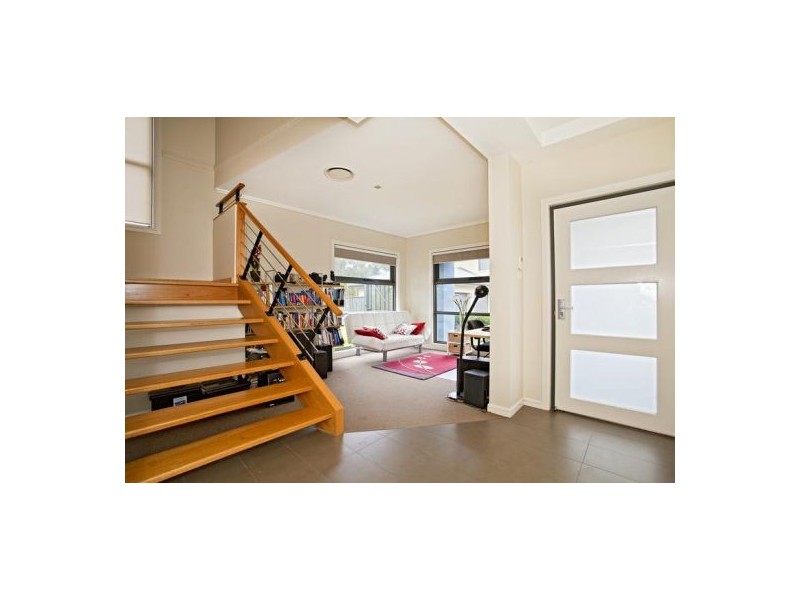 8 Kittiwake Pl, Cranebrook NSW 2749