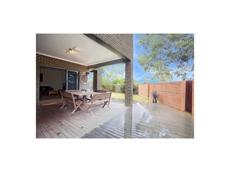 8 Kittiwake Pl, Cranebrook NSW 2749
