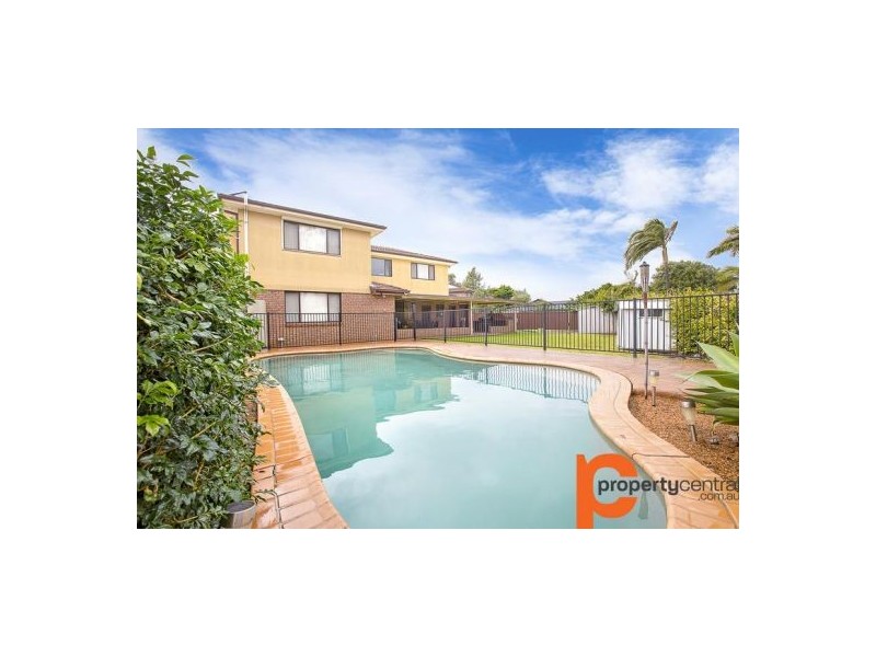 4 Hawkins Avenue, Luddenham NSW 2745