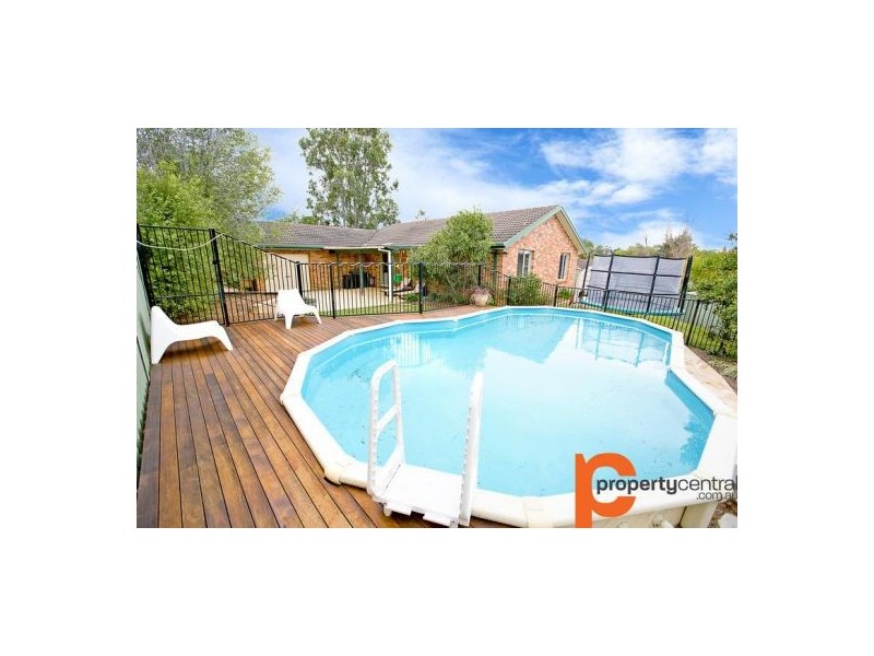 6 Sir John Jamison Circuit, Glenmore Park NSW 2745