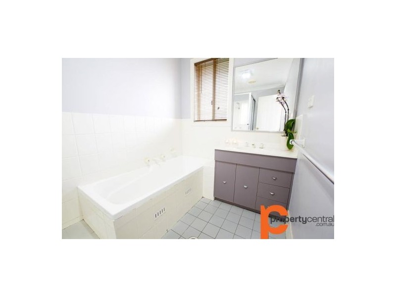 6 Sir John Jamison Circuit, Glenmore Park NSW 2745