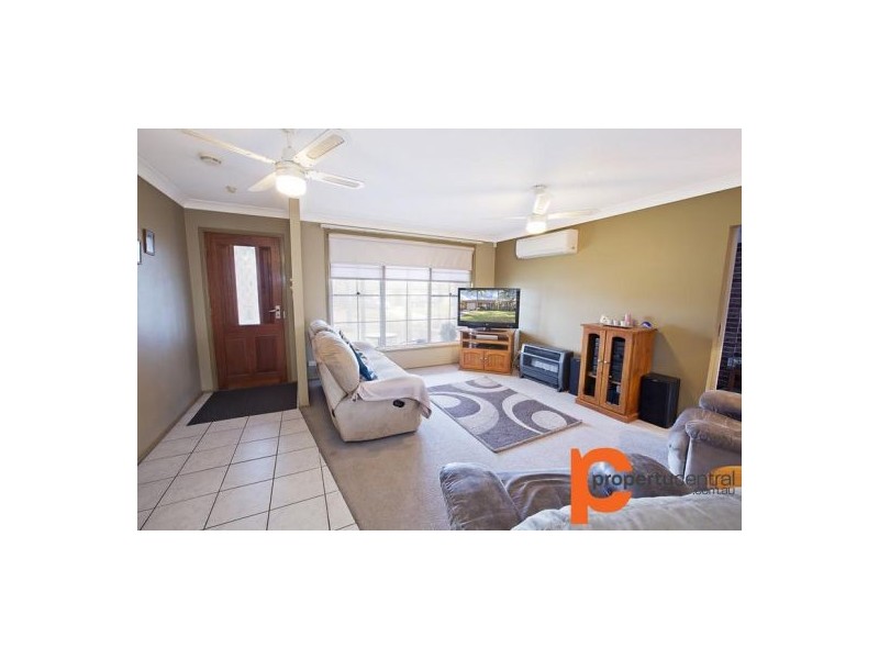 2 Kana Close, Cranebrook NSW 2749