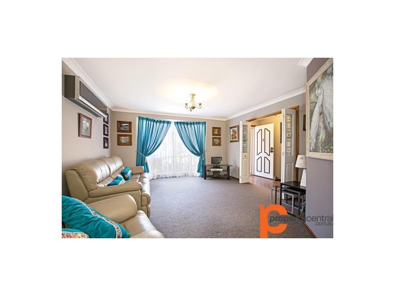 7 Lineata Place, Glenmore Park NSW 2745