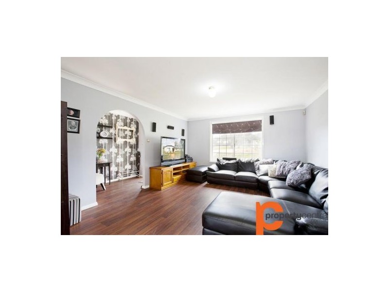 10 Dulhunty Court, Cranebrook NSW 2749