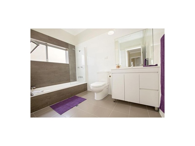 18 Factory Road, Regentville NSW 2745