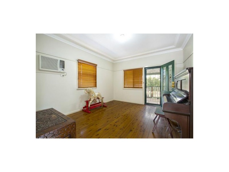 8. Lincoln Drive, Cambridge Park NSW 2747