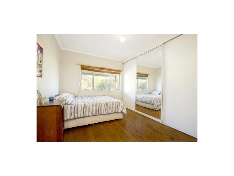 8. Lincoln Drive, Cambridge Park NSW 2747