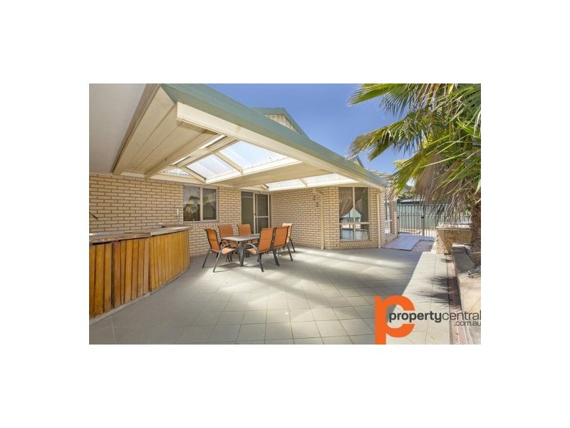 10 Woburn Place, Glenmore Park NSW 2745