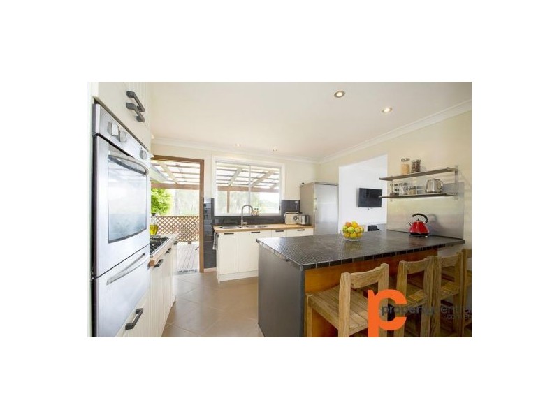 11 Robinson Road, Cranebrook NSW 2749