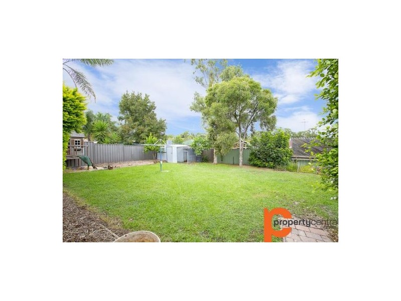 11 Robinson Road, Cranebrook NSW 2749