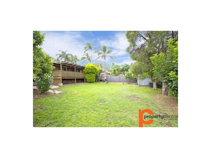 11 Robinson Road, Cranebrook NSW 2749