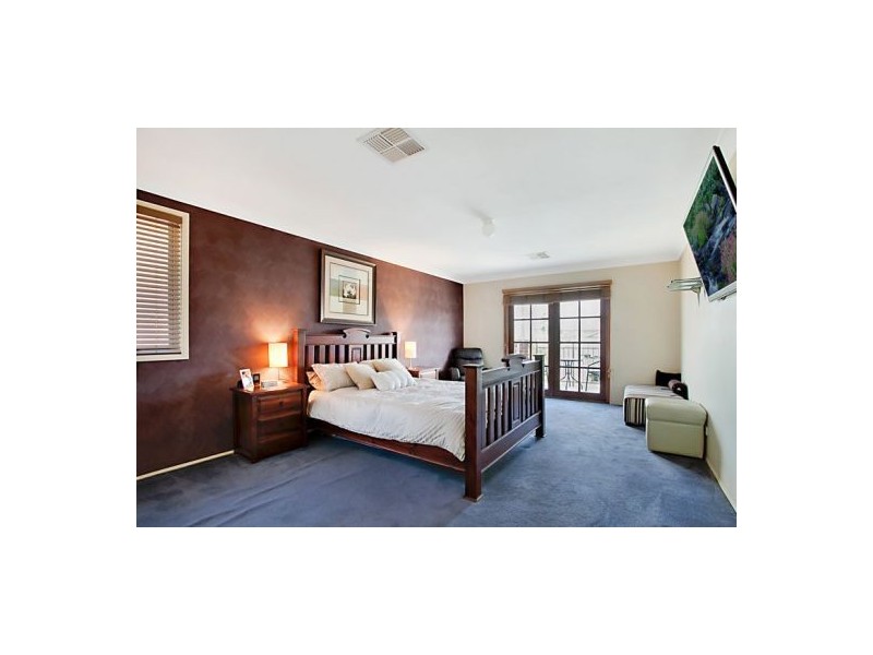 39 Waterford Way, Glenmore Park NSW 2745