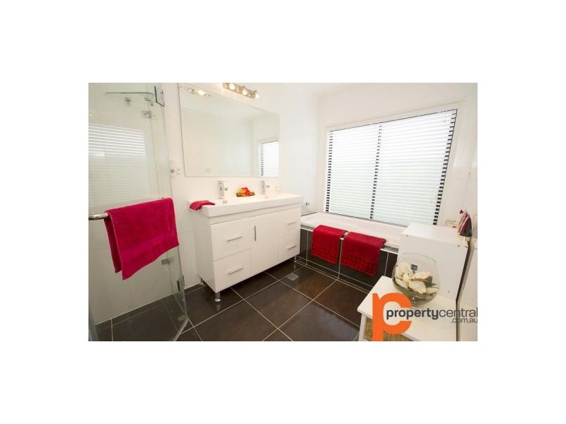 16. St Andrews Drive, Glenmore Park NSW 2745