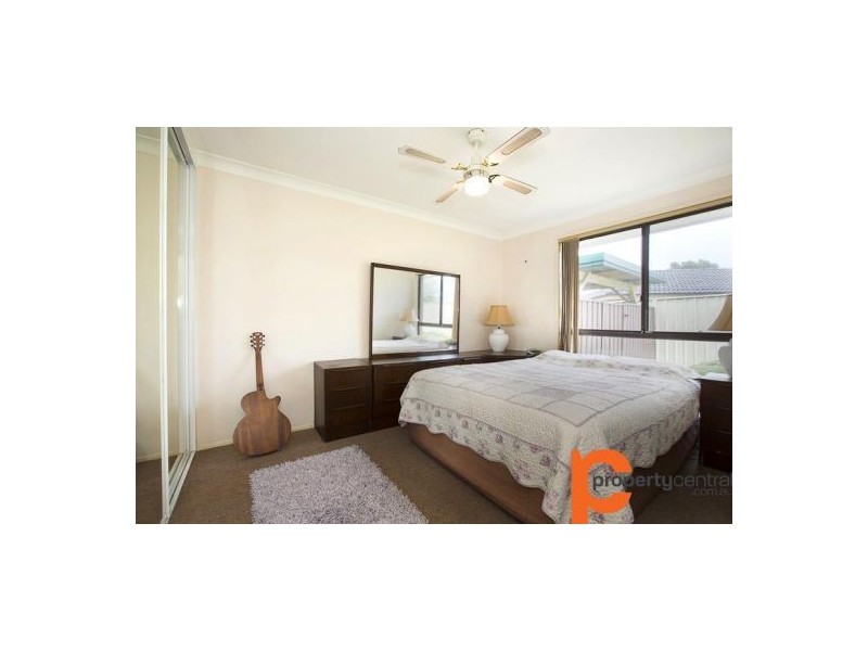 6 Titania Place, Cranebrook NSW 2749