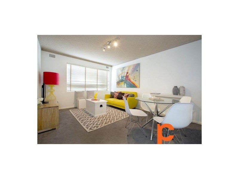 2/17 Hemmings Street, Penrith NSW 2750