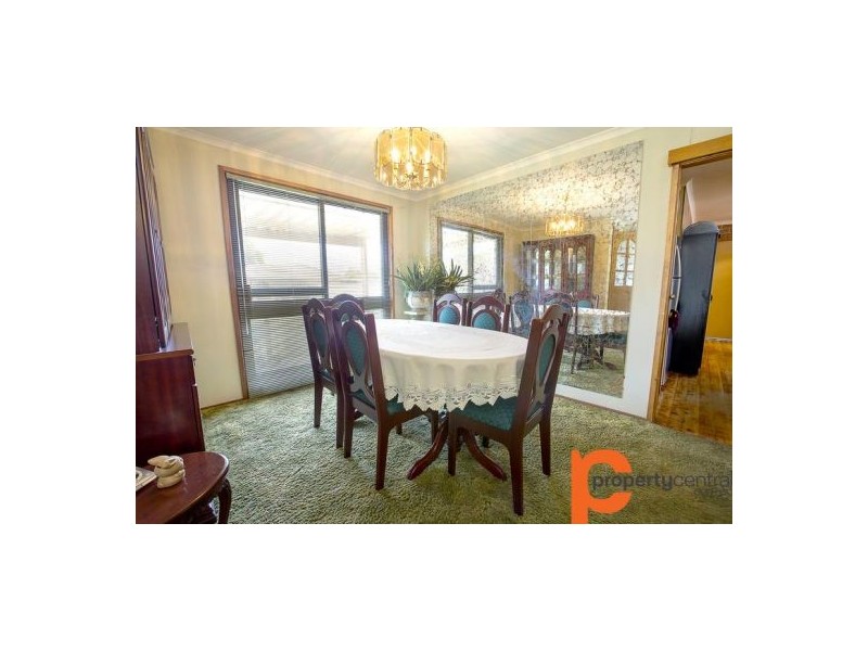 4 Snowden Street, Jamisontown NSW 2750