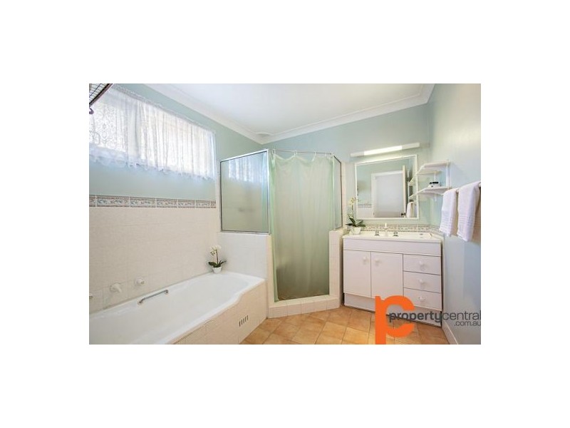 4 Westmont Drive, South Penrith NSW 2750