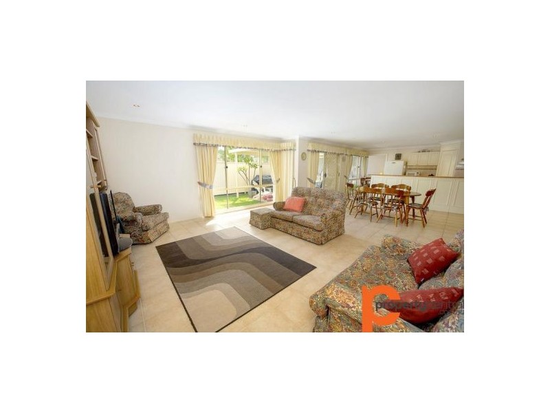 9 Carina Place, Cranebrook NSW 2749