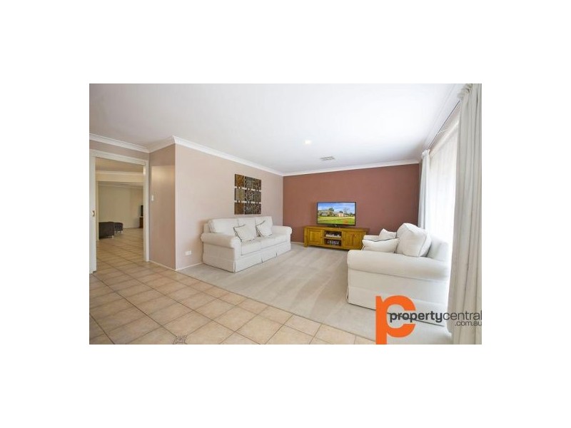 77 Aldebaran Street, Cranebrook NSW 2749