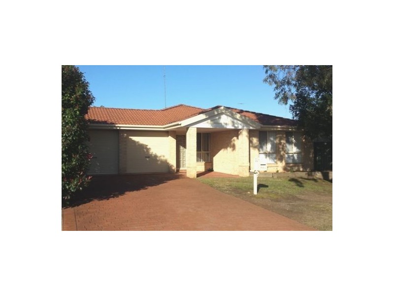 14 Gleneagles Way, Glenmore Park NSW 2745