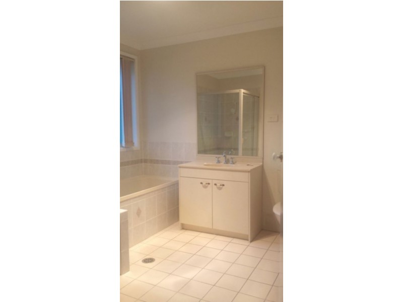 14 Gleneagles Way, Glenmore Park NSW 2745