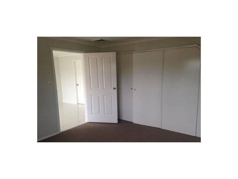 27 Seaton Crescent, Cranebrook NSW 2749