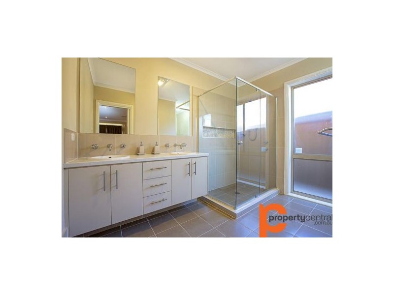 24 Avocet Circuit, Cranebrook NSW 2749