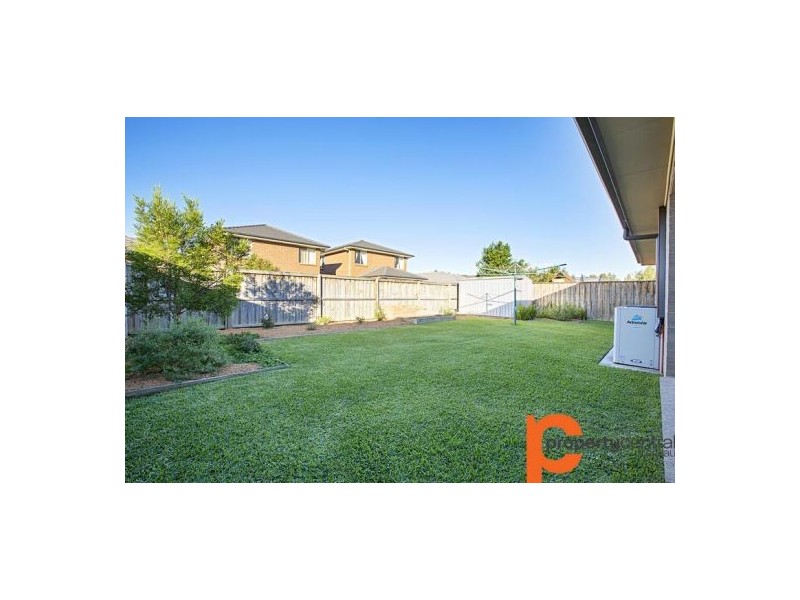 24 Avocet Circuit, Cranebrook NSW 2749