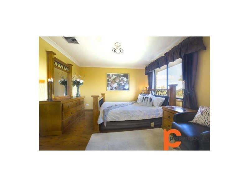 4 Opus Place, Cranebrook NSW 2749