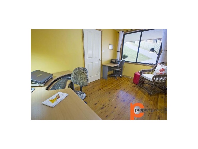 4 Opus Place, Cranebrook NSW 2749