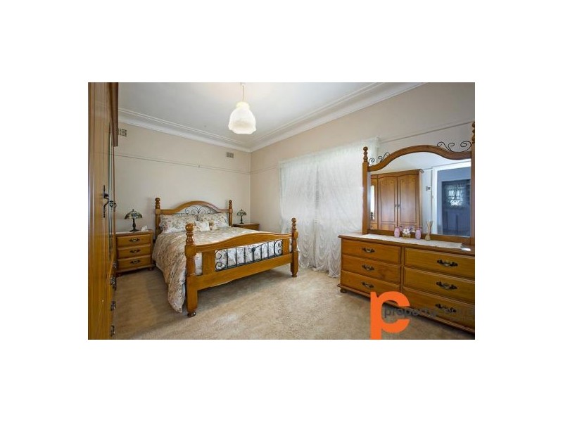 4 Loftus Street, Regentville NSW 2745