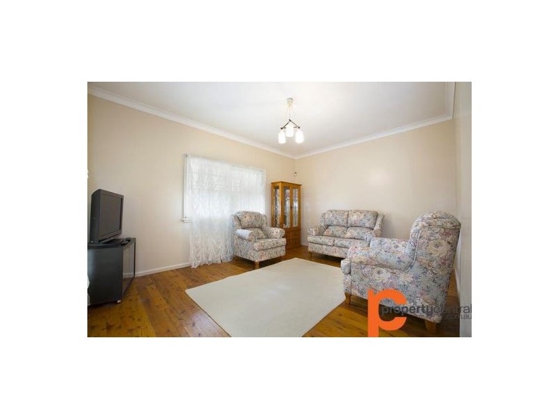 4 Loftus Street, Regentville NSW 2745