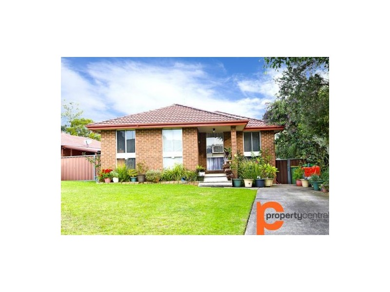 8 Nova Place, South Penrith NSW 2750