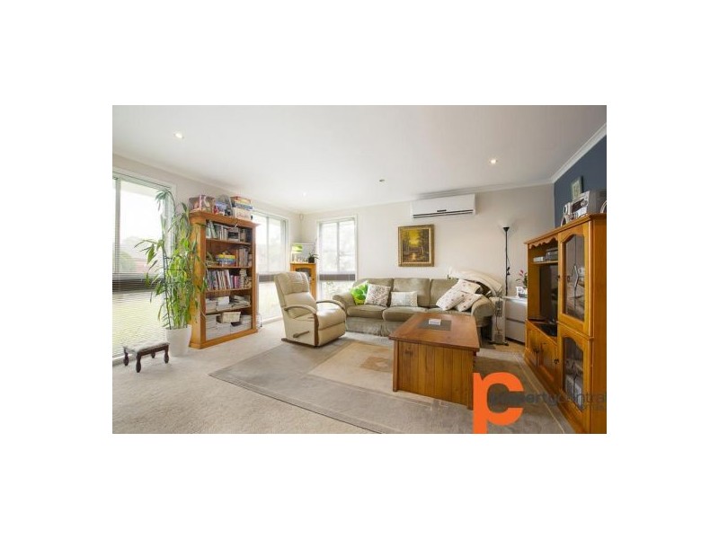 8 Nova Place, South Penrith NSW 2750