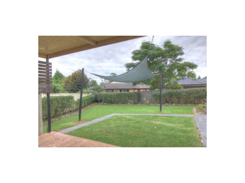 27 Stringybark Avenue, Cranebrook NSW 2749