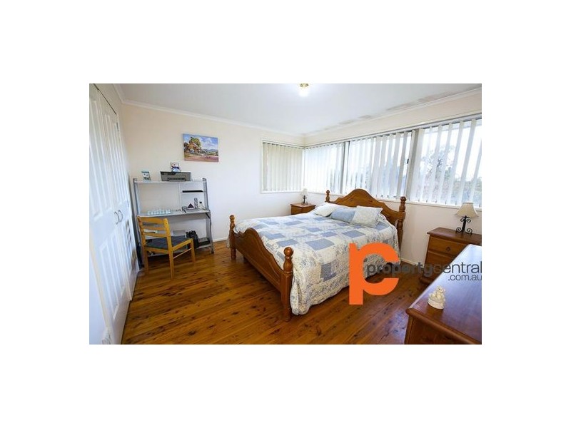 4 Coral Place, Cambridge Park NSW 2747