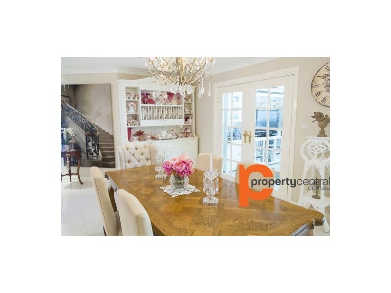 18 School House Road, Glenmore Park NSW 2745