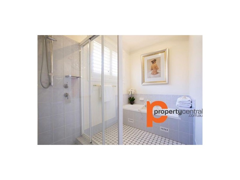 18 School House Road, Glenmore Park NSW 2745